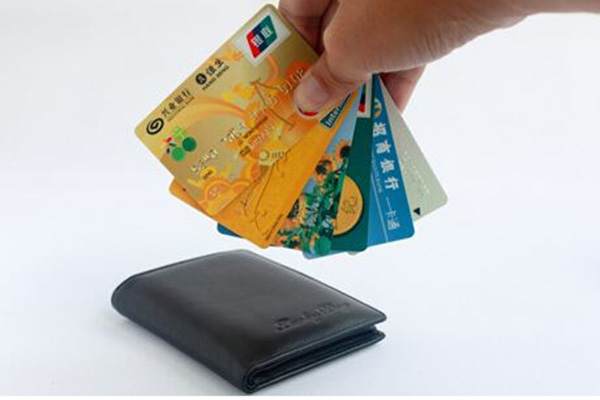 信用卡逾期可以把卡销户吗？沈阳信用卡垫还提醒可以销卡，建议不要销户